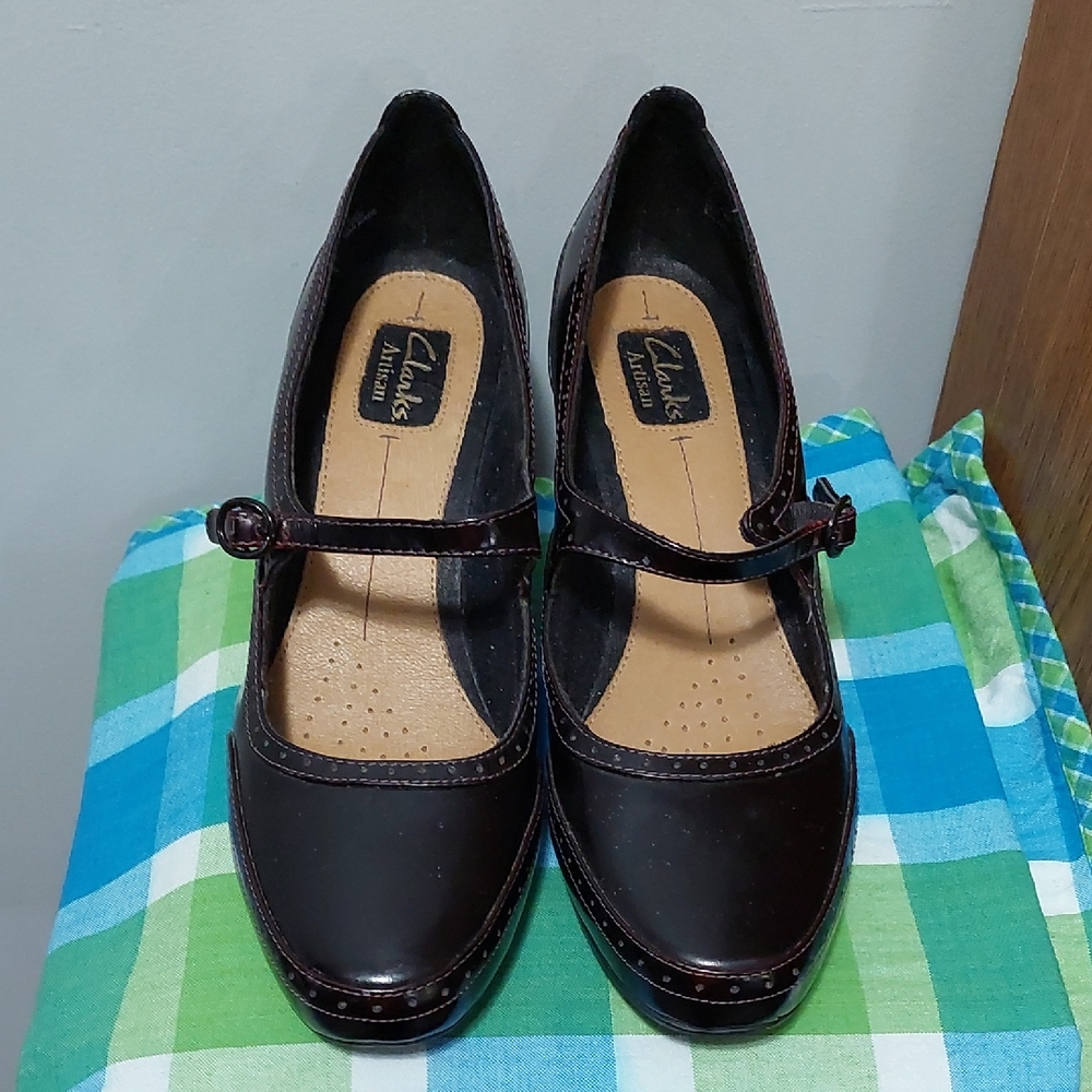 Clarks Artisan Dark Brown Mary Jane Shoes Size 10